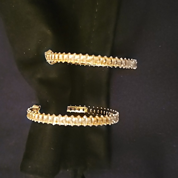 BRILLIANT ETTIKA DAINTY MARQUISE SHAPED CUBIC ZIRCONIA NWT - Picture 5 of 7